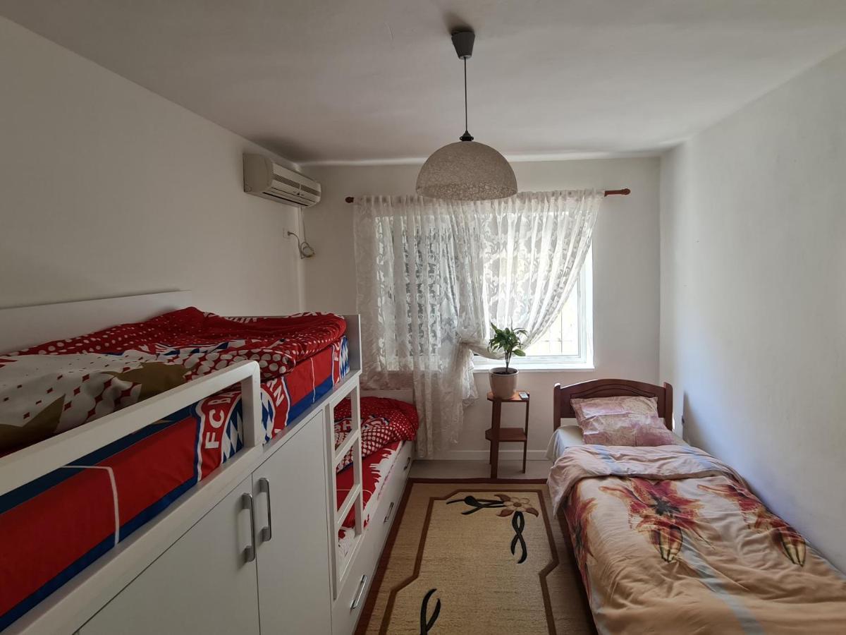 טיראנה Saloon Apartment מראה חיצוני תמונה